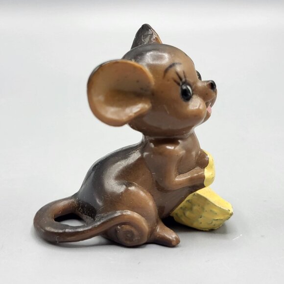 Vintage Plastic Mouse Mini Figurine With Cheese Collectible Ornament Shelf Decor - Picture 2 of 11